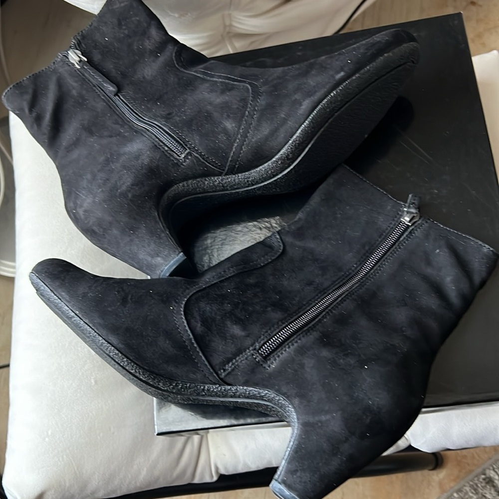 Short Heeled suede black Leather Boots - Sam Edelman -size 11